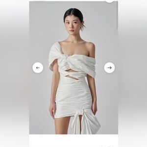 21Six Kendall Taffeta Cut Out Dress In White